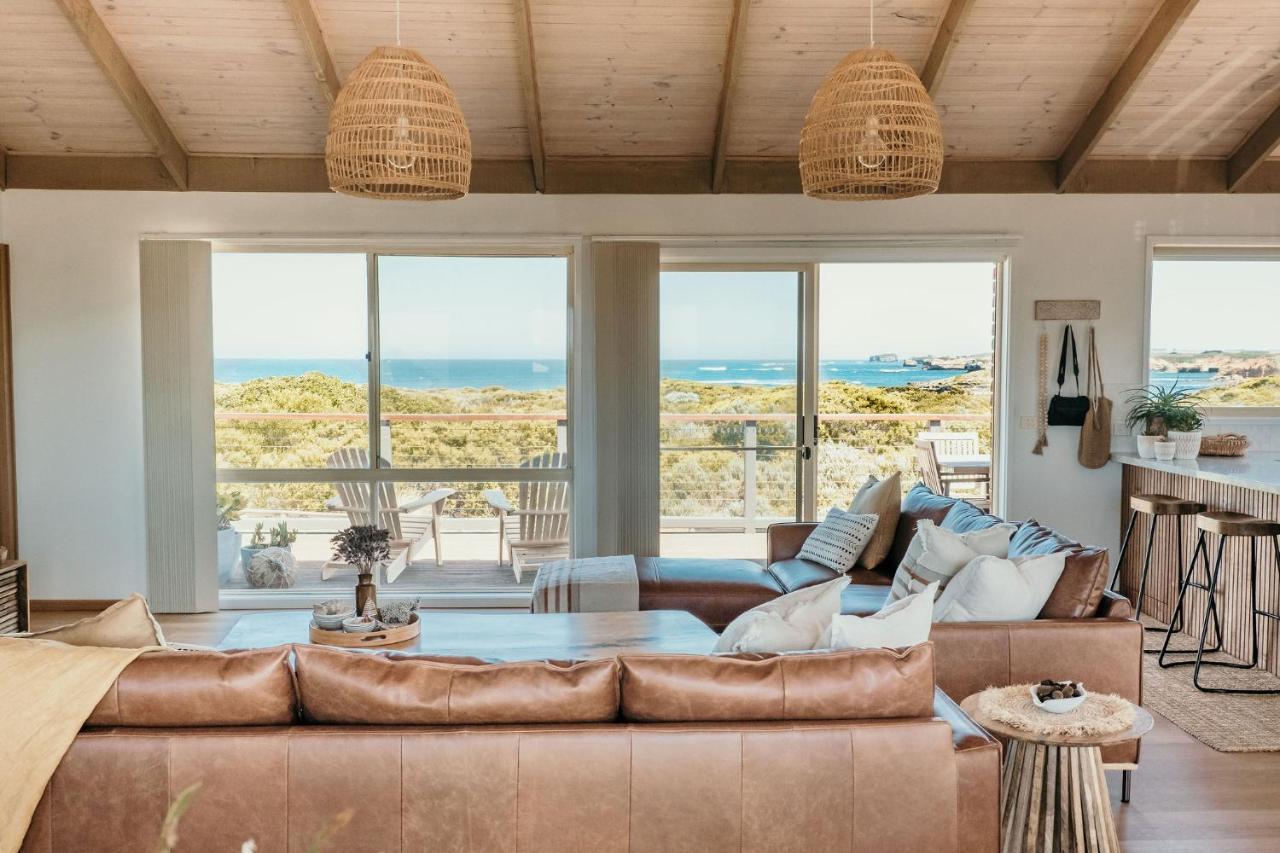 Sunsets On Martyrs Coastal Luxury Beach House Peterborough Eksteriør billede